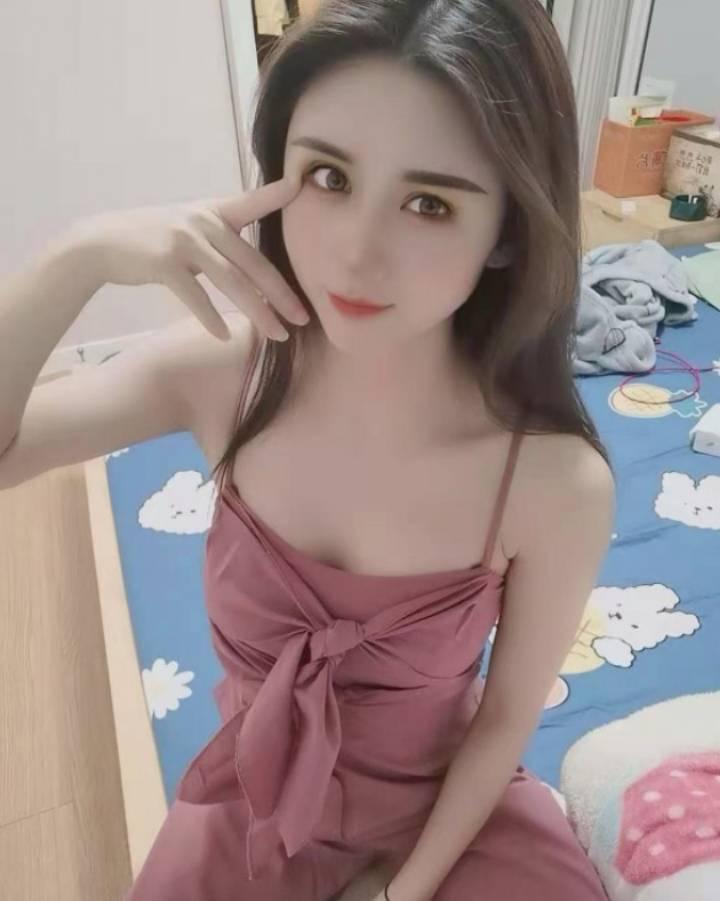 富阳区天生丽质的小美