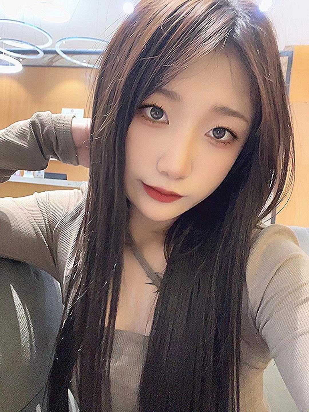 学生兼职.没地方，开房间或者上门