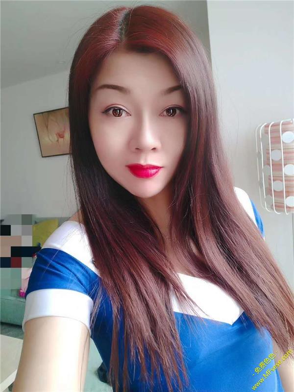 体验熟女牵手保温 重要的是可以后门